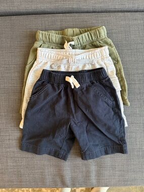 Boy’ Shorts Bundle 4t Three pairs